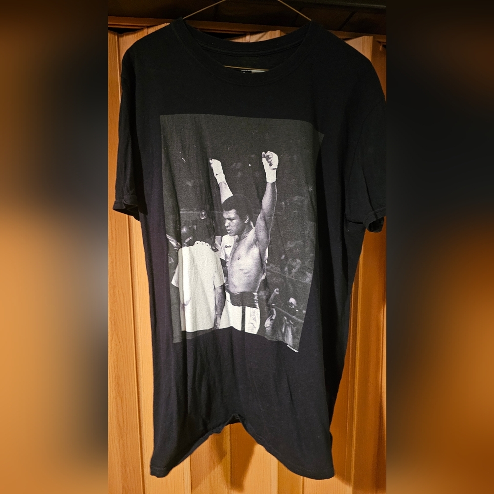 Mens Muhammad Ali t shirt